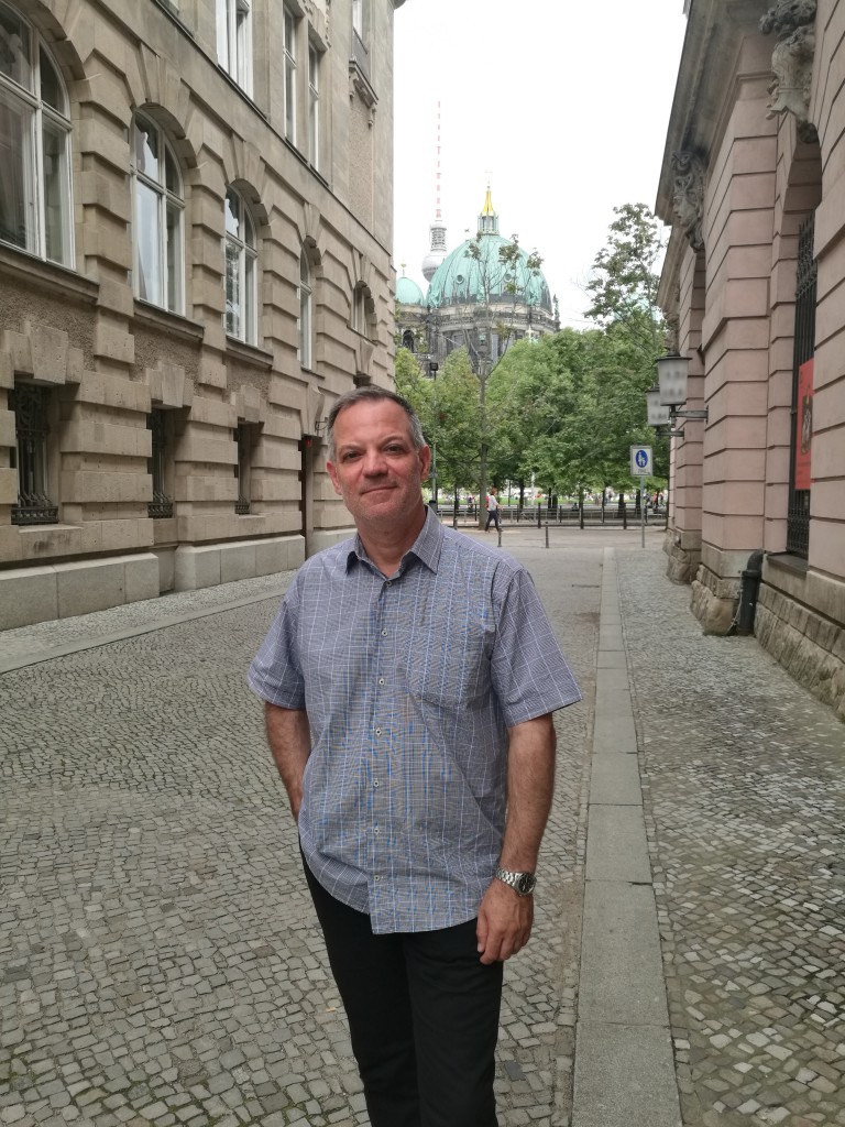 private tour guide berlin Your private tour guide awaits your call